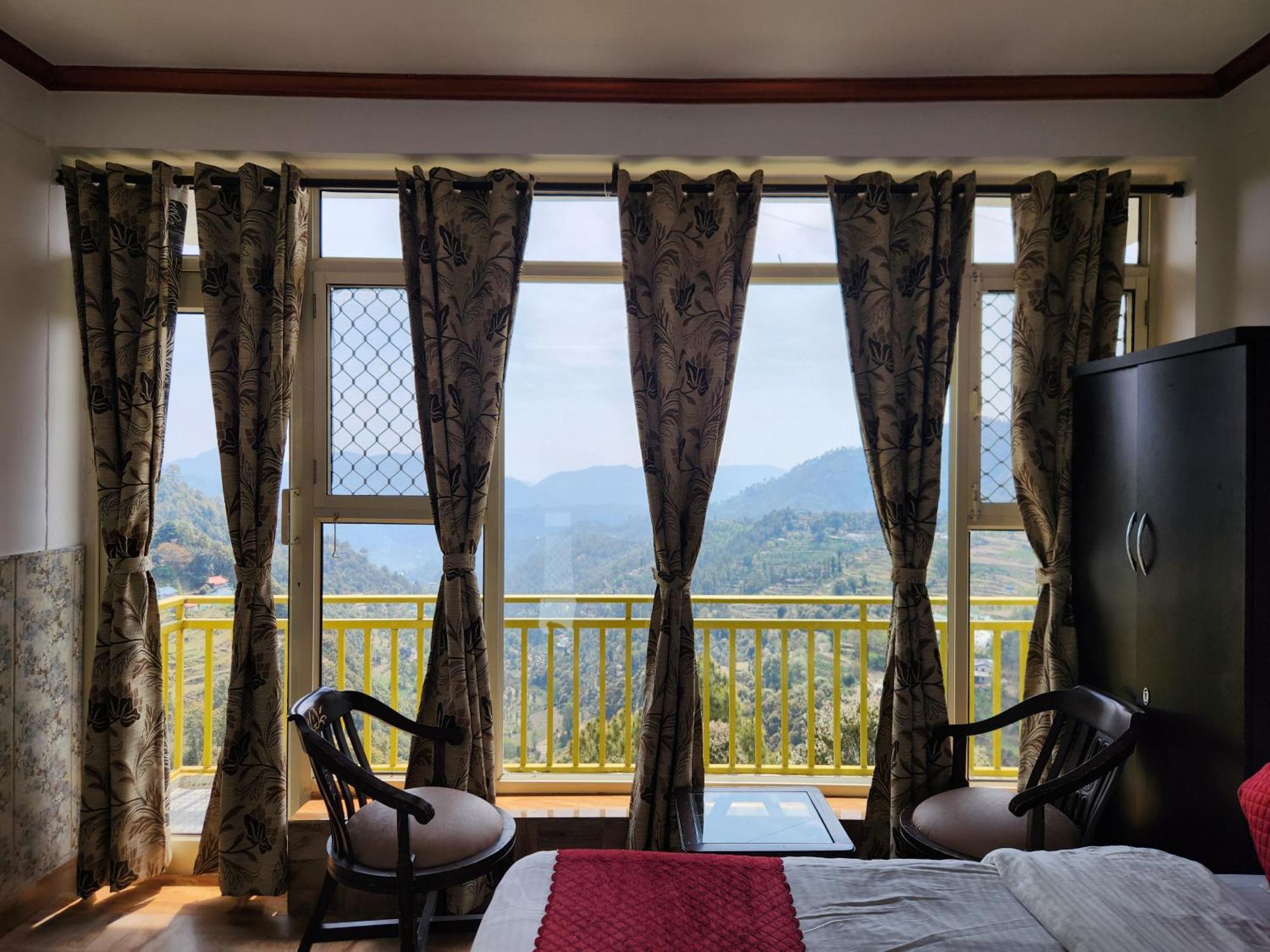 Mountain Golden Ray Apartment Mukteshwar Exterior photo