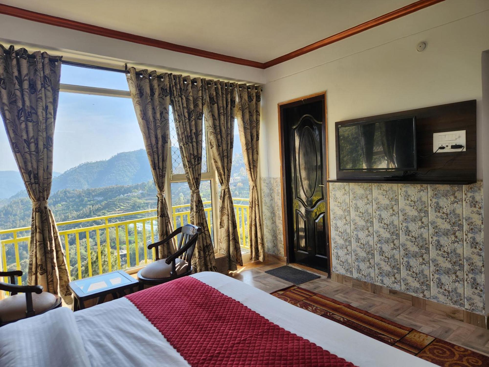 Mountain Golden Ray Apartment Mukteshwar Exterior photo