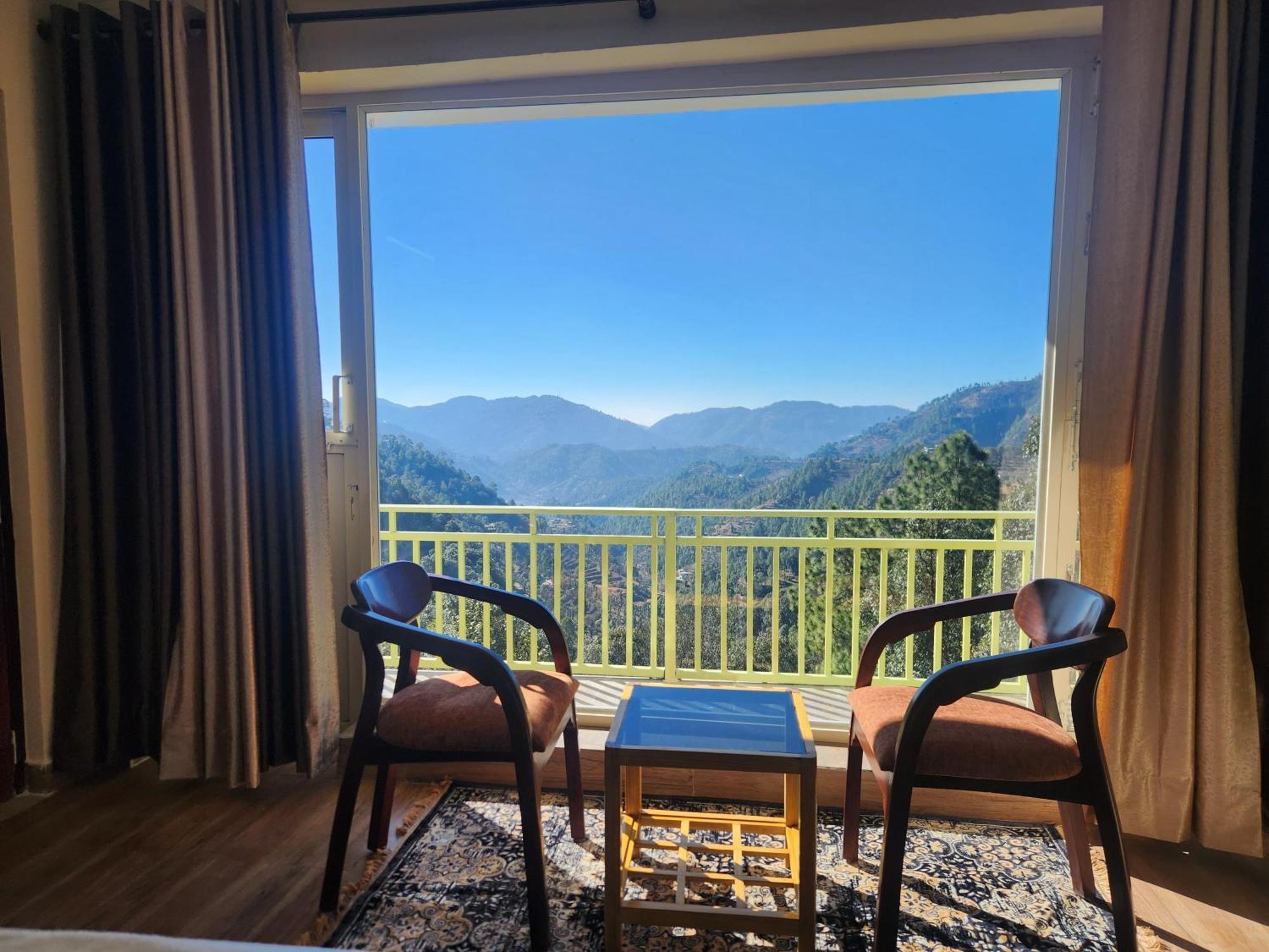 Mountain Golden Ray Apartment Mukteshwar Exterior photo